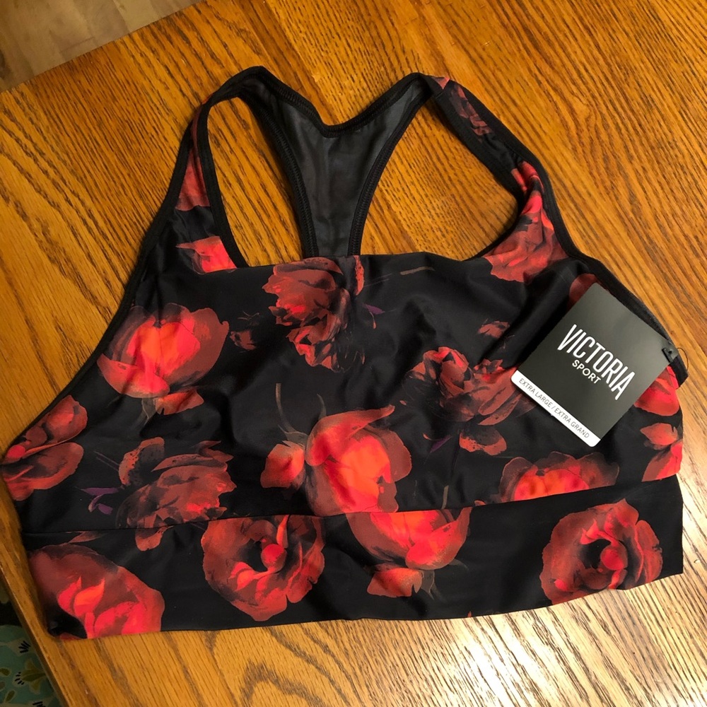 NWT VS SPORT BRA